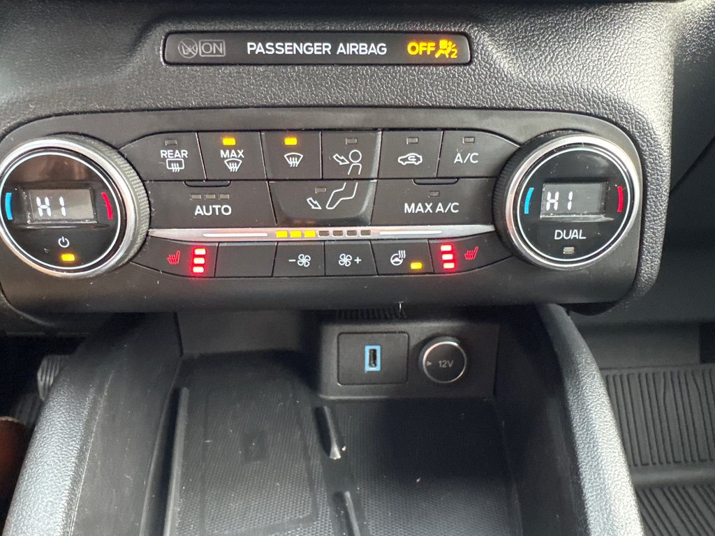 2020 Ford Escape Titanium Hybrid in Sussex, New Brunswick - 34 - w1024h768px