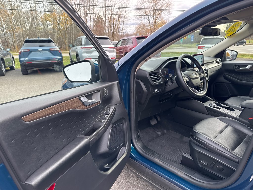 2020 Ford Escape Titanium Hybrid in Sussex, New Brunswick - 12 - w1024h768px