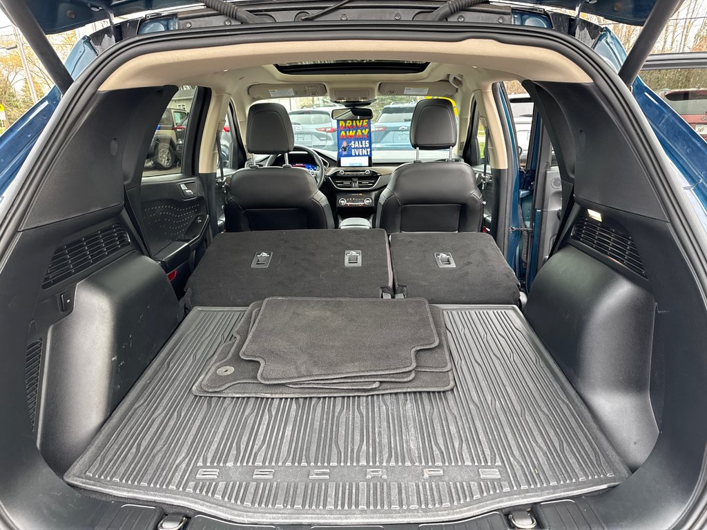 2020 Ford Escape Titanium Hybrid in Sussex, New Brunswick - 47 - w1024h768px