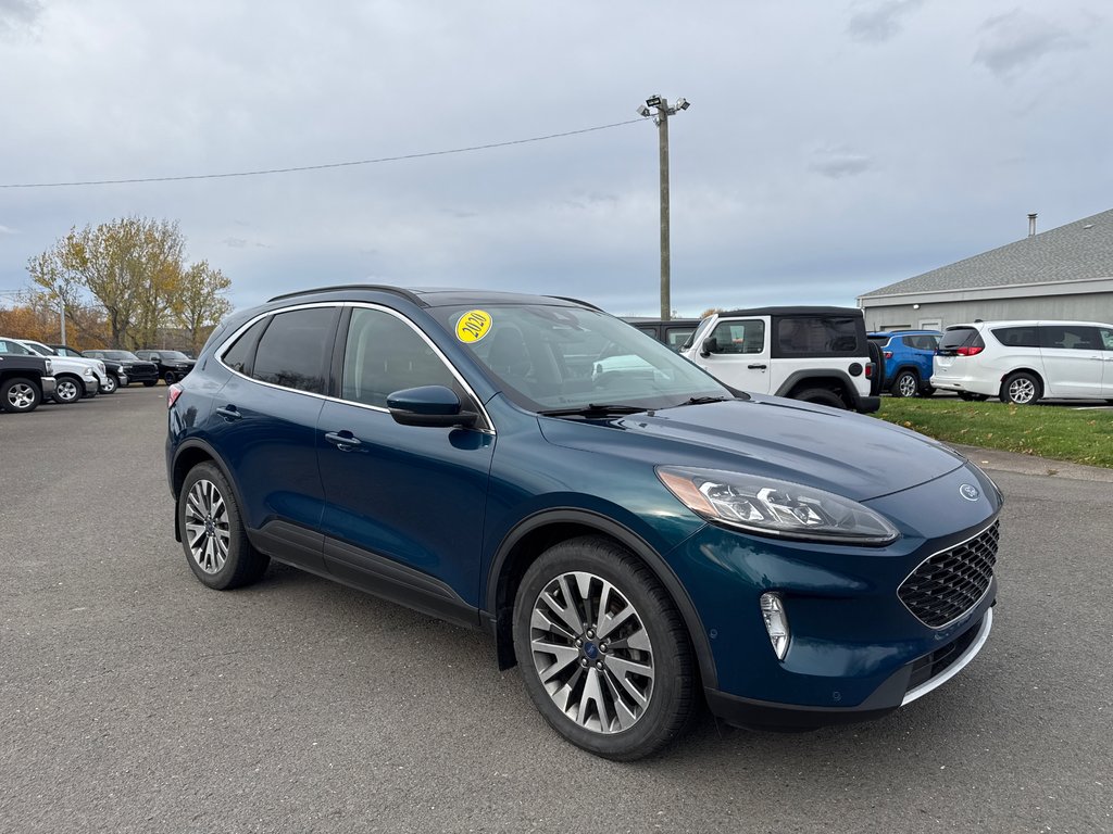 2020 Ford Escape Titanium Hybrid in Sussex, New Brunswick - 9 - w1024h768px