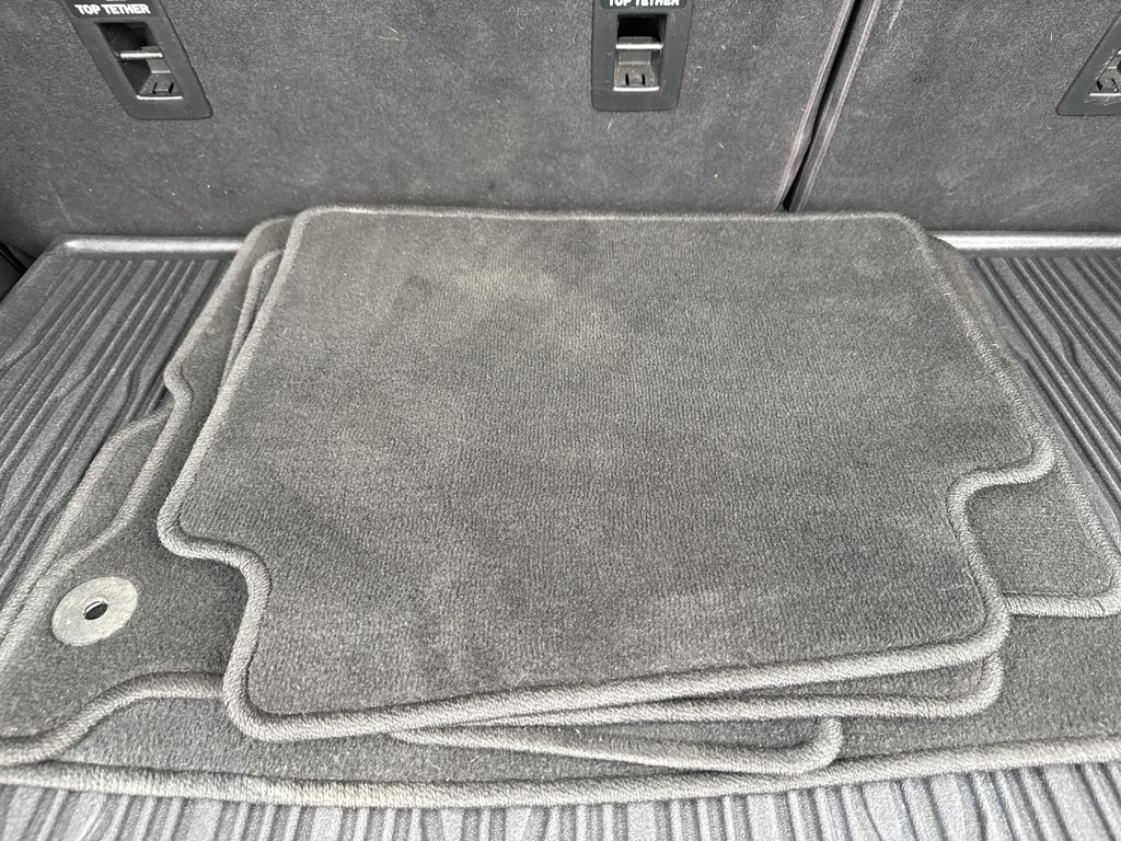 2020 Ford Escape Titanium Hybrid in Sussex, New Brunswick - 45 - w1024h768px