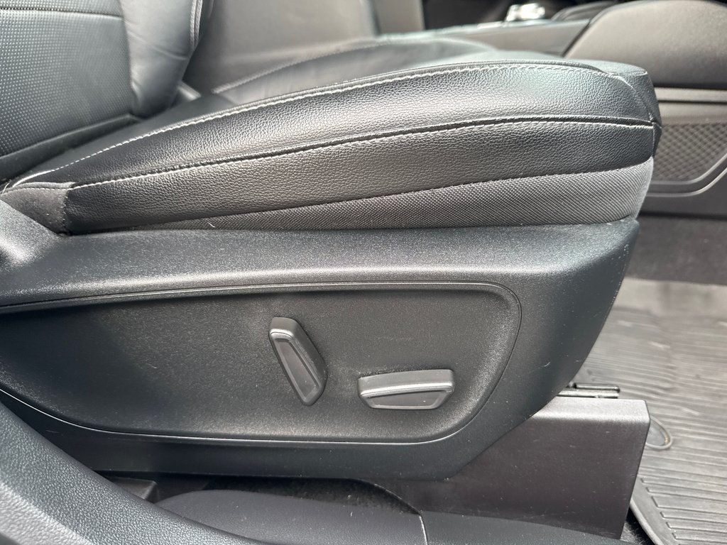 2020 Ford Escape Titanium Hybrid in Sussex, New Brunswick - 19 - w1024h768px