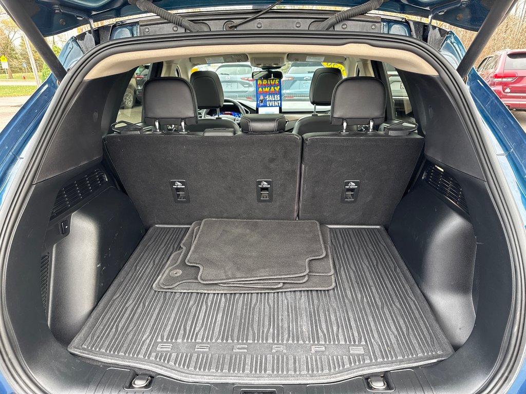 2020 Ford Escape Titanium Hybrid in Sussex, New Brunswick - 49 - w1024h768px