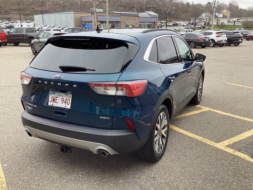 Ford ESCAPE TITANIUM HYBRID 2020 à Saint John, Nouveau-Brunswick - 4 - w1024h768px