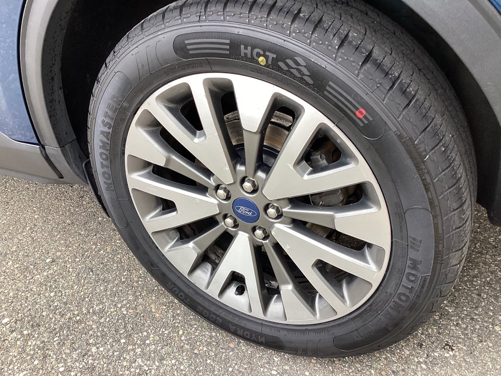 Ford ESCAPE TITANIUM HYBRID 2020 à Saint John, Nouveau-Brunswick - 8 - w1024h768px