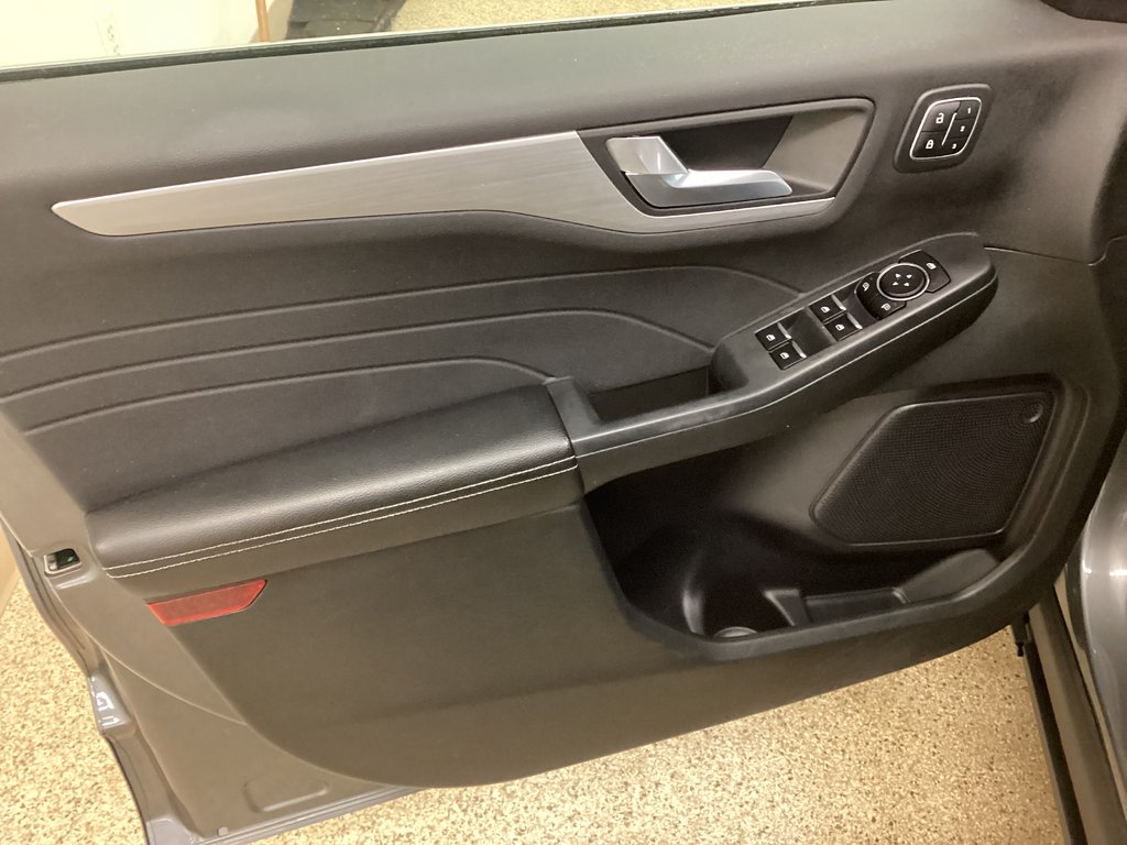 2023 Ford ESCAPE PLATINUM in Saint John, New Brunswick - 12 - w1024h768px