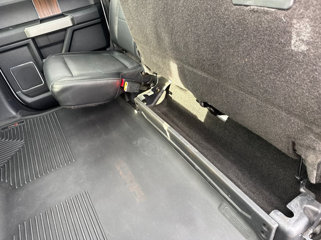 2015 Ford F-150 Lariat in Sussex, New Brunswick - 49 - w1024h768px