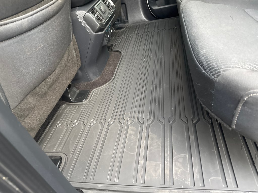 2022 Ford F-150 XLT w/ FX4 in Sussex, New Brunswick - 40 - w1024h768px