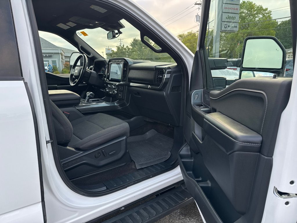 2022 Ford F-150 XLT w/ FX4 in Sussex, New Brunswick - 21 - w1024h768px