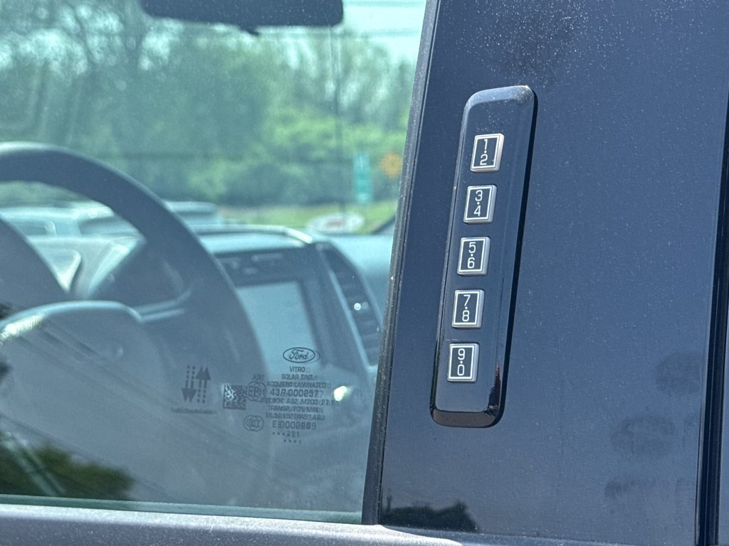 2021 Ford Super Duty F-250 SRW XLT in Sussex, New Brunswick - 18 - w1024h768px