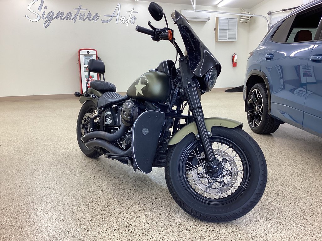 2016 HARLEY DAVIDSON FLSS S in Saint John, New Brunswick - 5 - w1024h768px