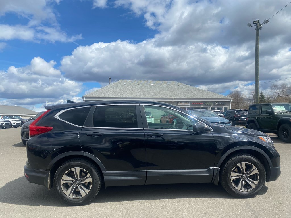 2018  CR-V LX in Sussex, New Brunswick - 6 - w1024h768px