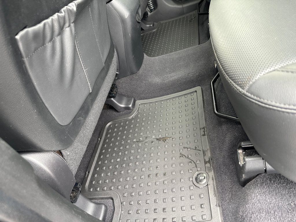 2018 Hyundai Santa Fe Sport Limited in Sussex, New Brunswick - 39 - w1024h768px