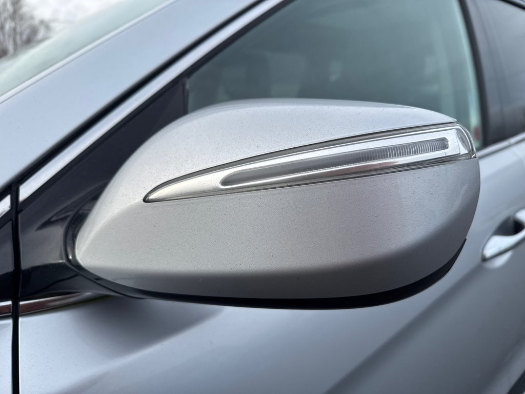 2018 Hyundai Santa Fe Sport Limited in Sussex, New Brunswick - 11 - w1024h768px