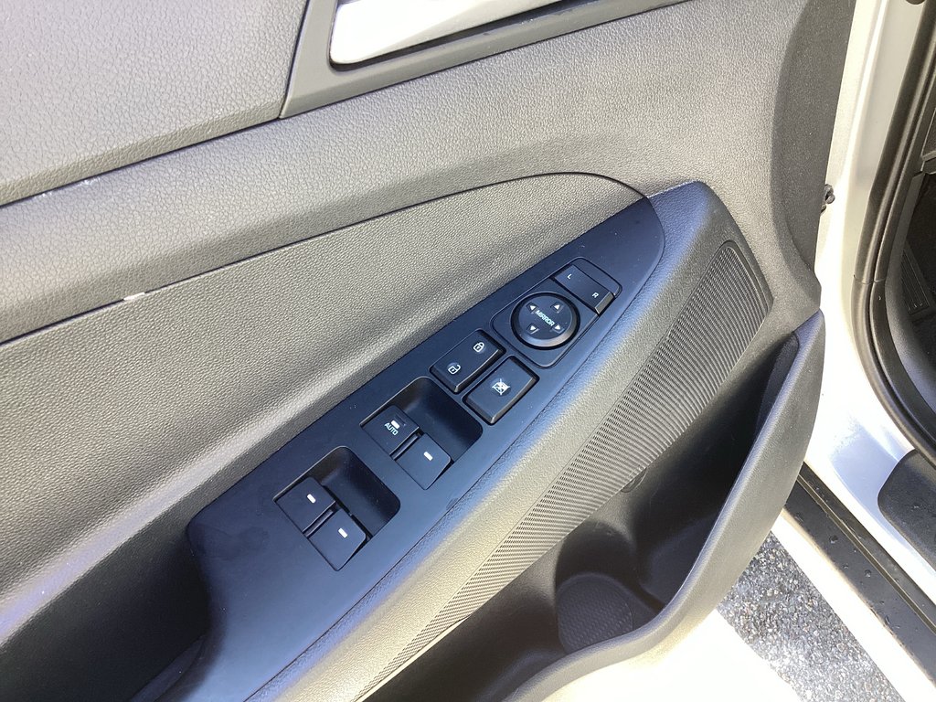 2020 Hyundai TUCSON PREFERRED in Saint John, New Brunswick - 13 - w1024h768px