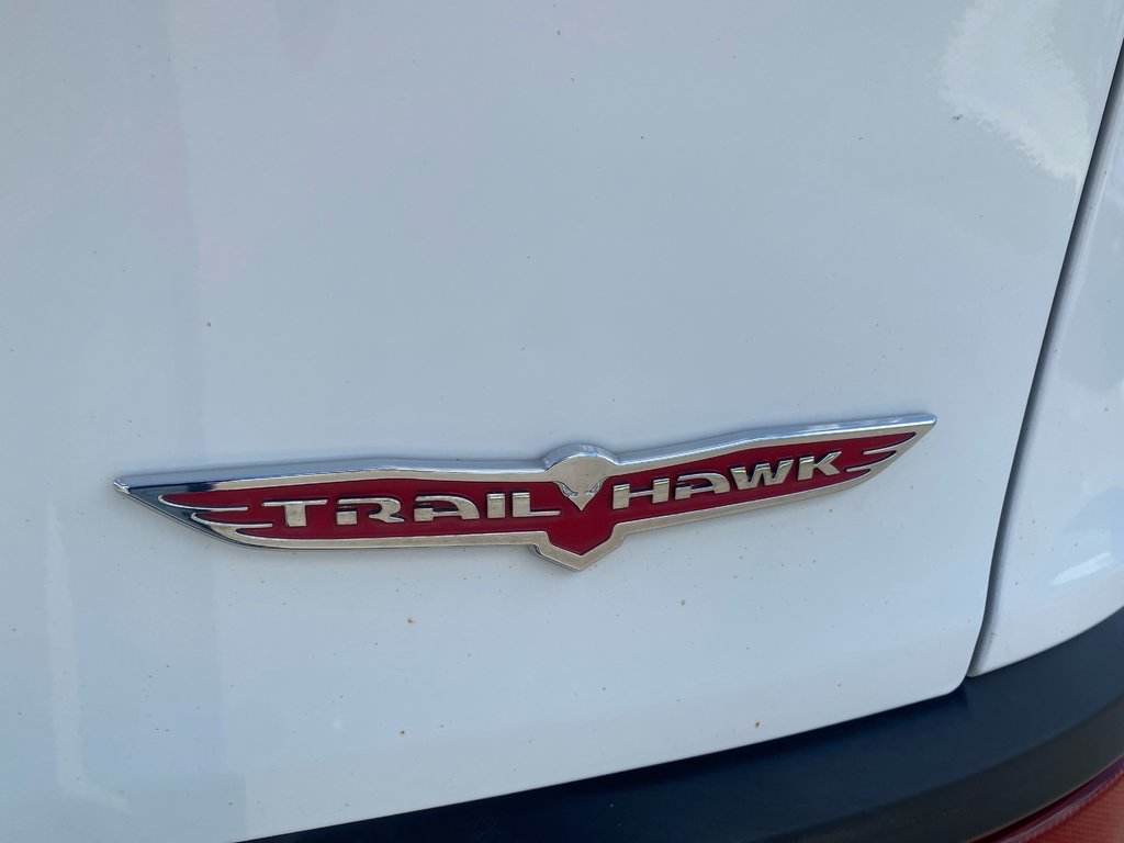 2015  Cherokee TRAILHAWK in Sussex, New Brunswick - 5 - w1024h768px