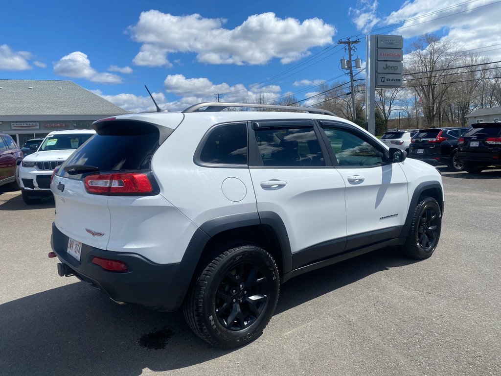 2015  Cherokee TRAILHAWK in Sussex, New Brunswick - 8 - w1024h768px