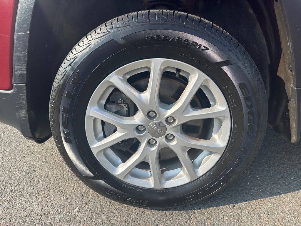 2017 Jeep Cherokee North in Sussex, New Brunswick - 11 - w1024h768px