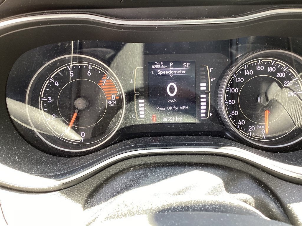 2019 Jeep CHEROKEE NORTH 4X4 in Saint John, New Brunswick - 5 - w1024h768px