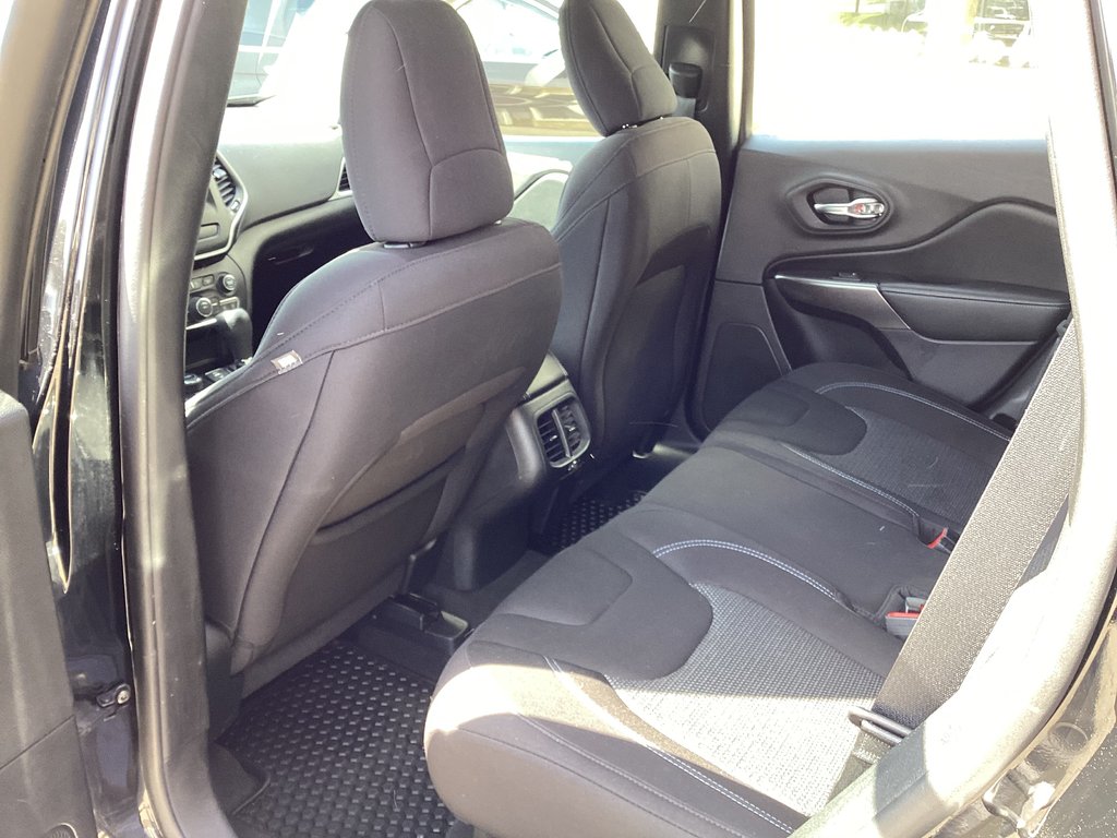 2020 Jeep CHEROKEE SPORT in Saint John, New Brunswick - 9 - w1024h768px