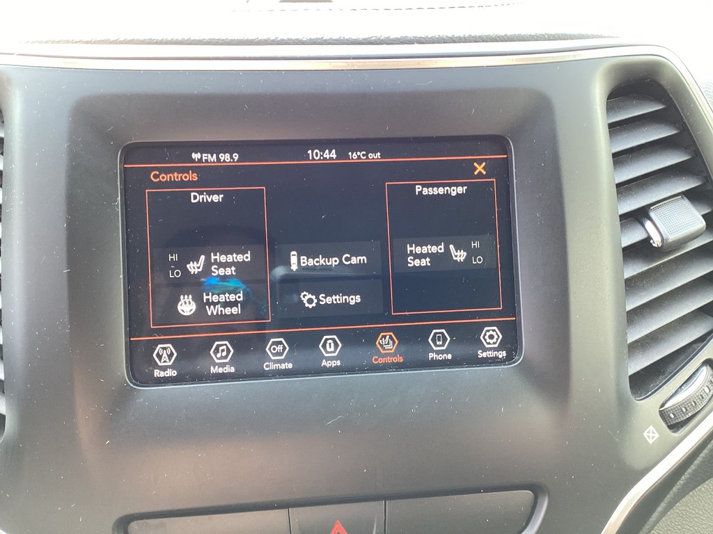 2020 Jeep CHEROKEE SPORT in Saint John, New Brunswick - 18 - w1024h768px