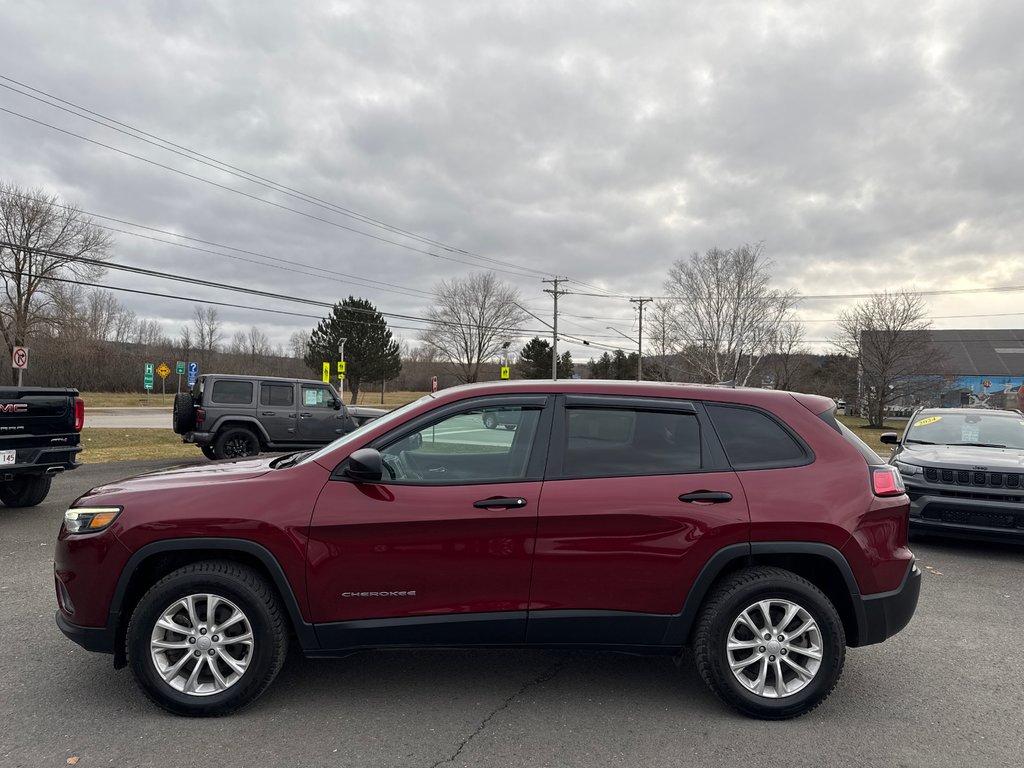 2021 Jeep Cherokee SPORT in Sussex, New Brunswick - 2 - w1024h768px