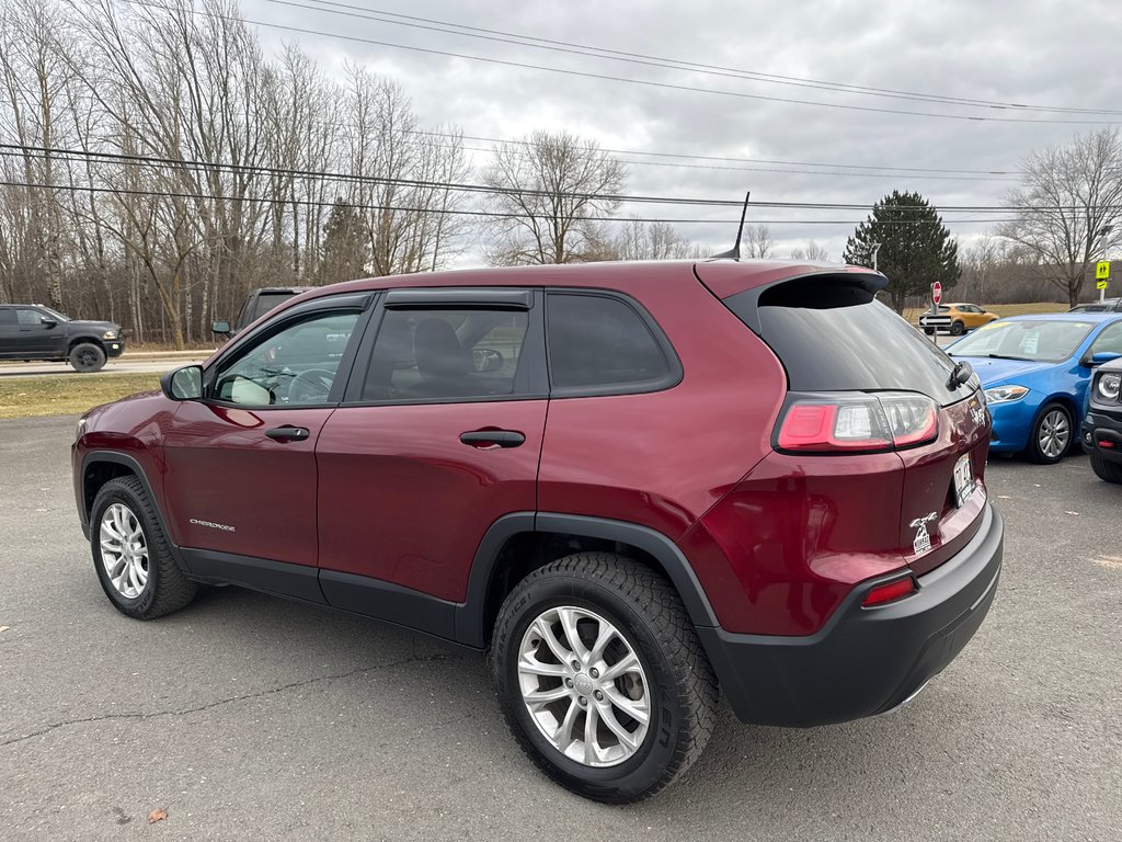 2021 Jeep Cherokee SPORT in Sussex, New Brunswick - 3 - w1024h768px