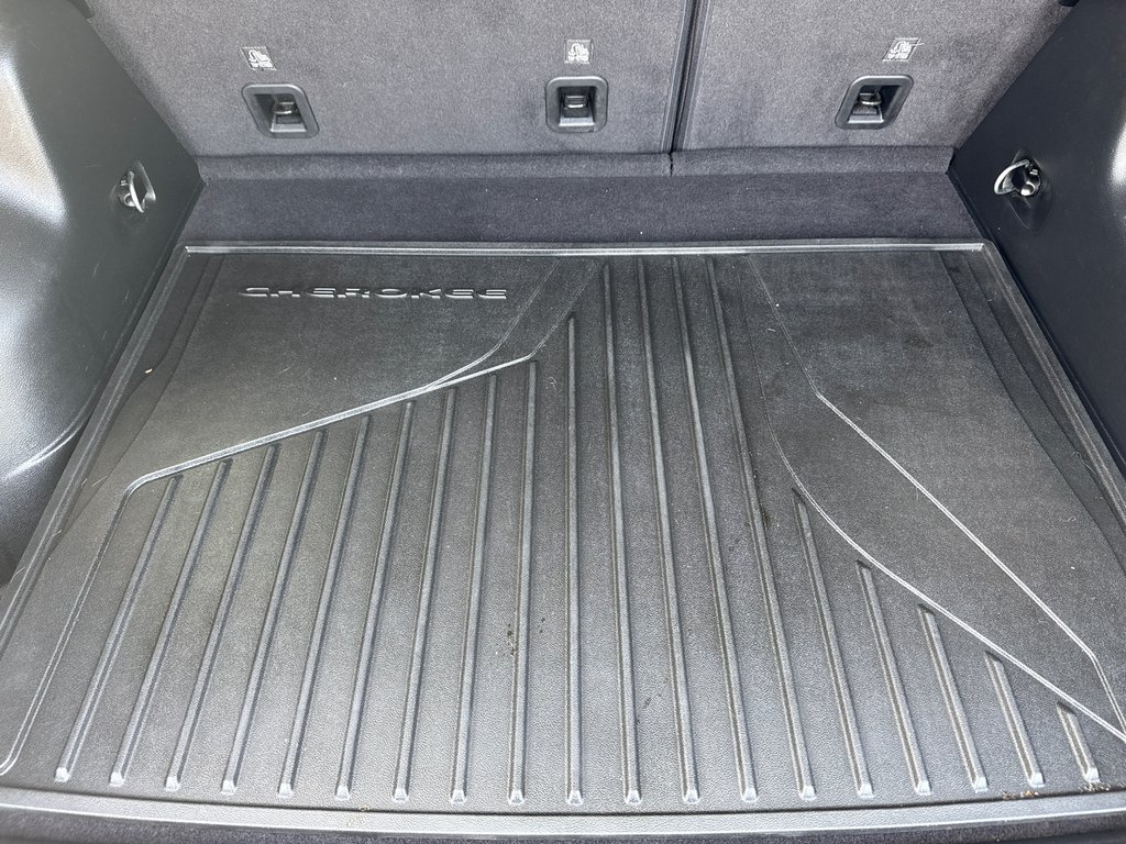 2021 Jeep Cherokee Altitude in Sussex, New Brunswick - 41 - w1024h768px