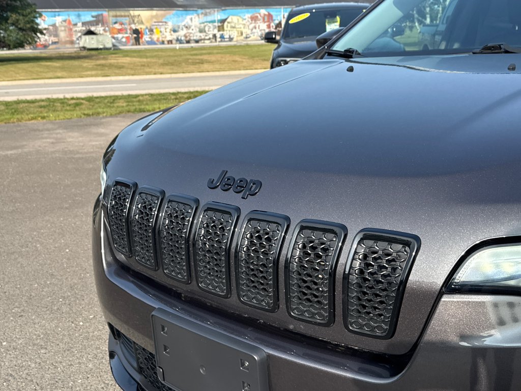 2021 Jeep Cherokee Altitude in Sussex, New Brunswick - 10 - w1024h768px