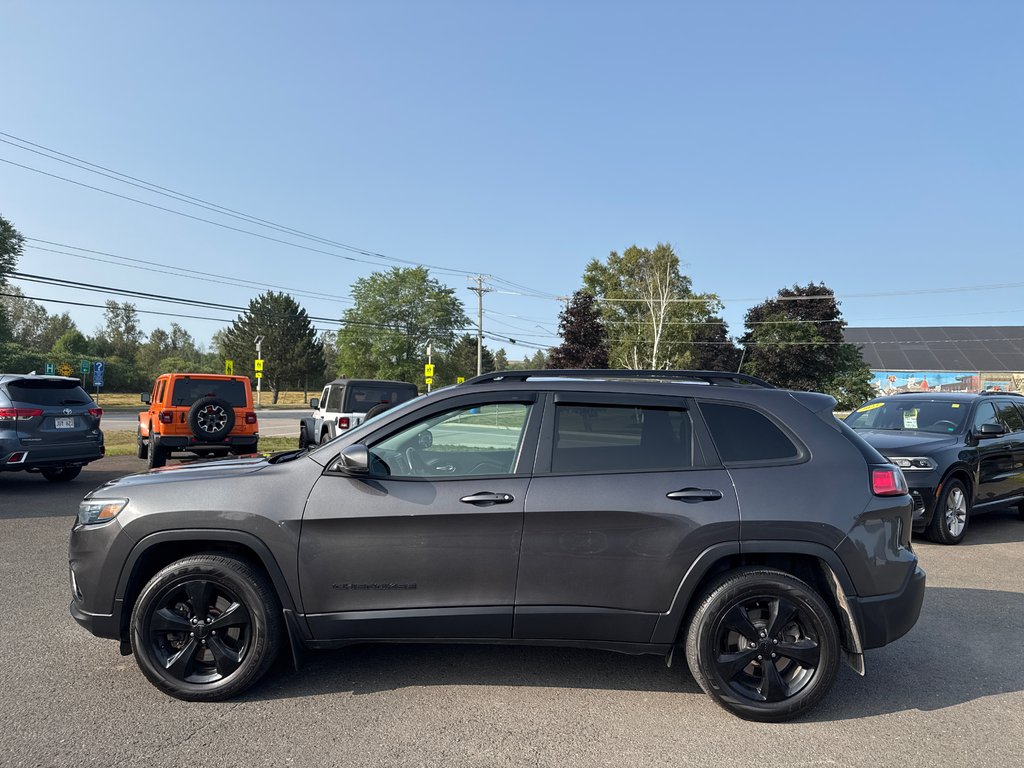 2021 Jeep Cherokee Altitude in Sussex, New Brunswick - 2 - w1024h768px