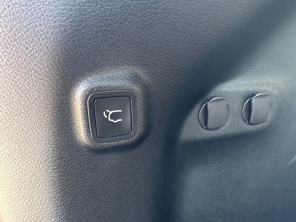 2021 Jeep Cherokee Altitude in Sussex, New Brunswick - 44 - w1024h768px