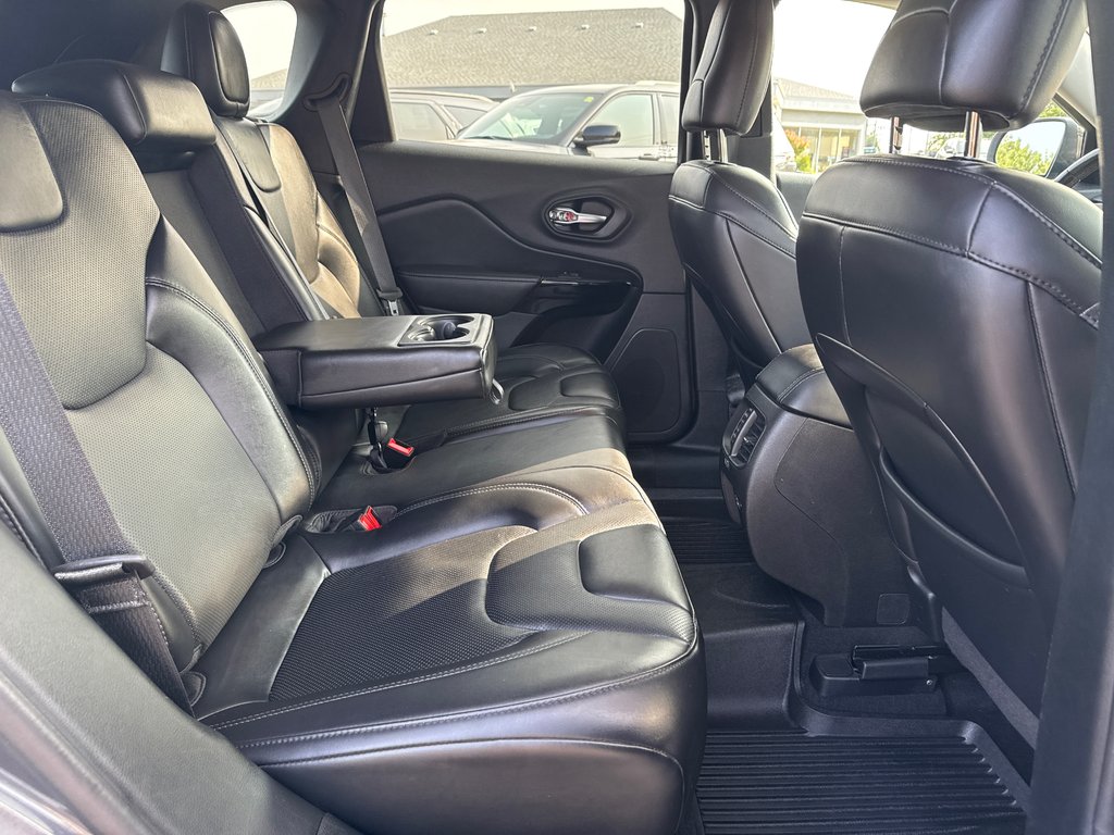 2021 Jeep Cherokee Altitude in Sussex, New Brunswick - 37 - w1024h768px