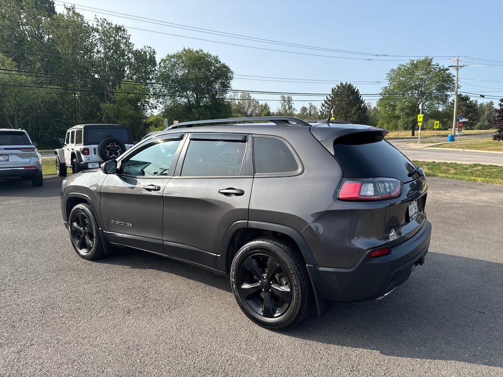 2021 Jeep Cherokee Altitude in Sussex, New Brunswick - 3 - w1024h768px