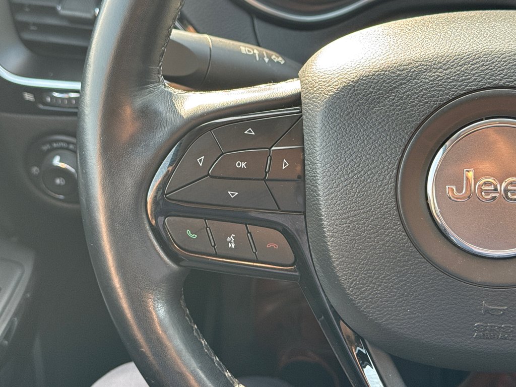 2021 Jeep Cherokee Altitude in Sussex, New Brunswick - 25 - w1024h768px