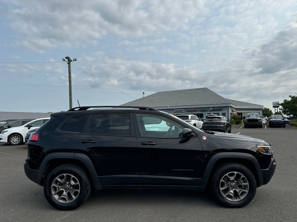 Cherokee TRAILHAWK 2022 à Sussex, Nouveau-Brunswick - 8 - w1024h768px