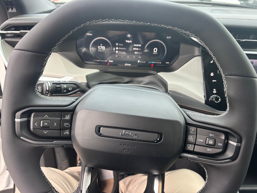 Jeep Cherokee LIMITED 2026 à Saint John, Nouveau-Brunswick - 10 - w1024h768px