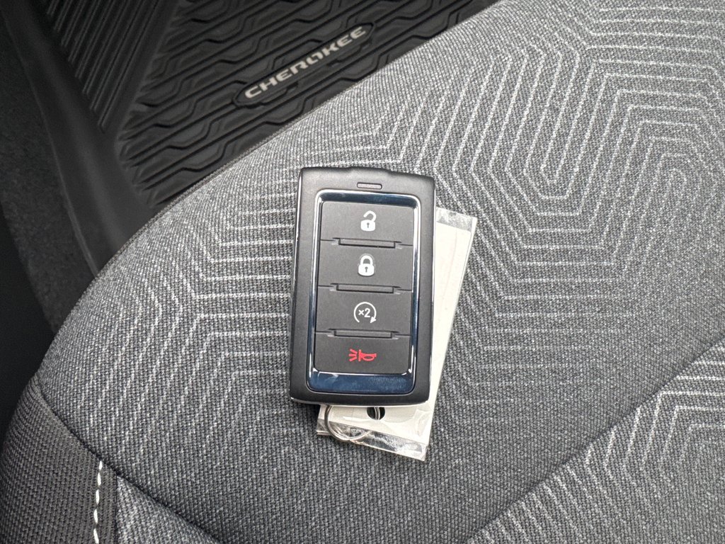 2026 Jeep Cherokee LAREDO in Sussex, New Brunswick - 27 - w1024h768px