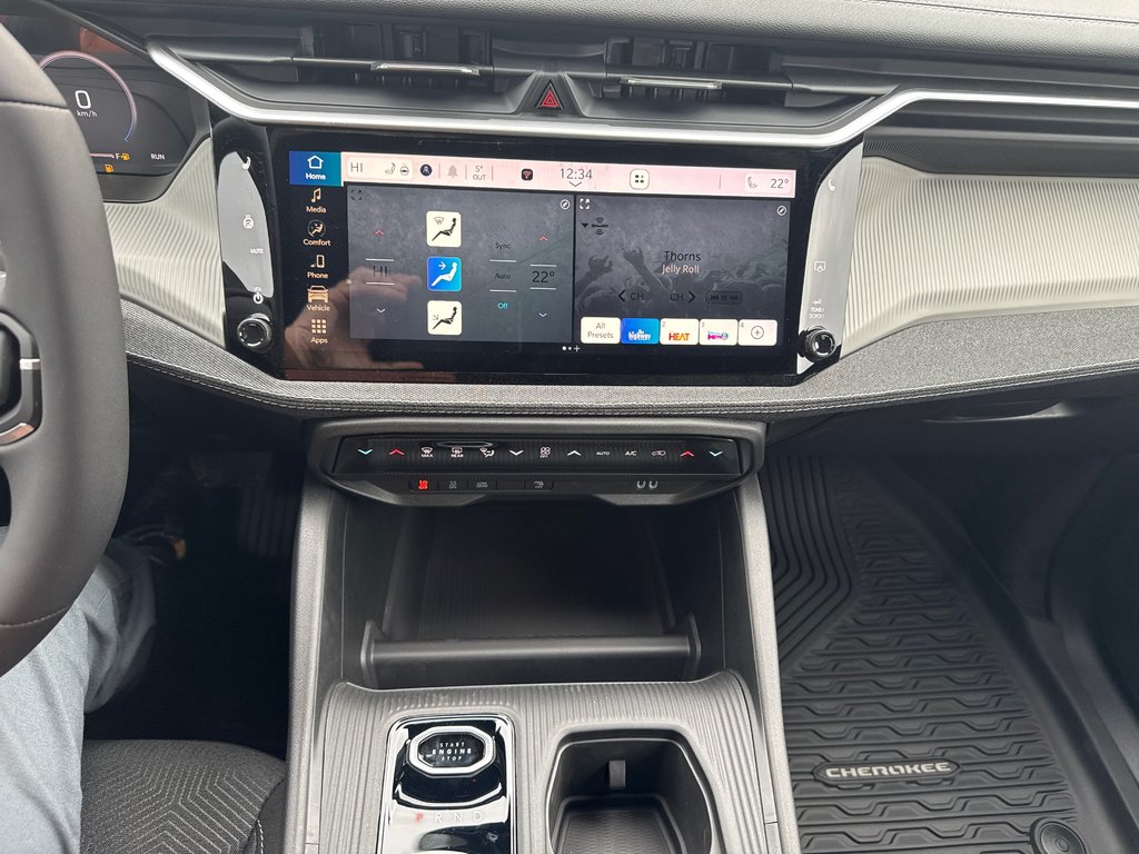2026 Jeep Cherokee LAREDO in Sussex, New Brunswick - 18 - w1024h768px