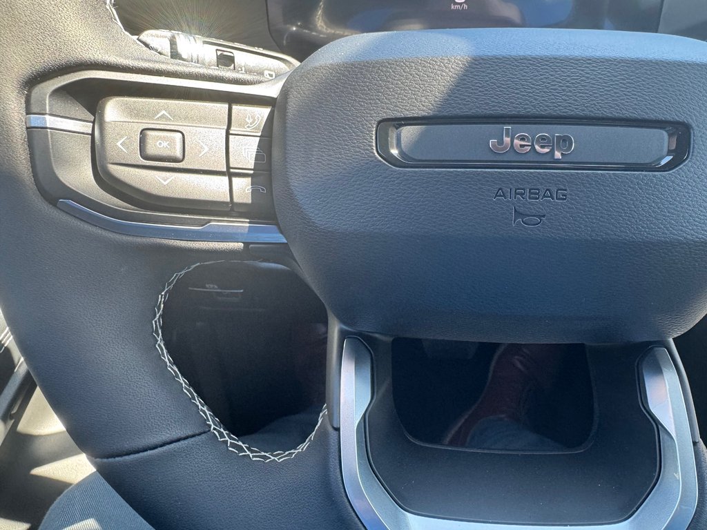 2026 Jeep Cherokee LAREDO in Sussex, New Brunswick - 14 - w1024h768px