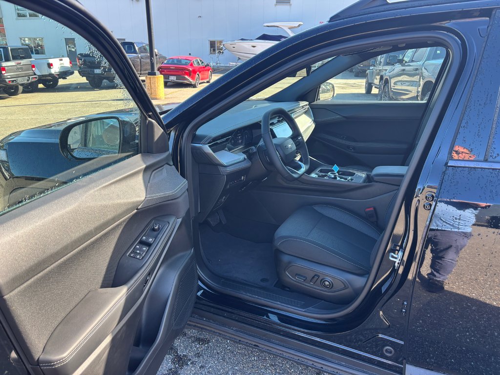 Jeep Cherokee LAREDO 2026 à Saint John, Nouveau-Brunswick - 9 - w1024h768px