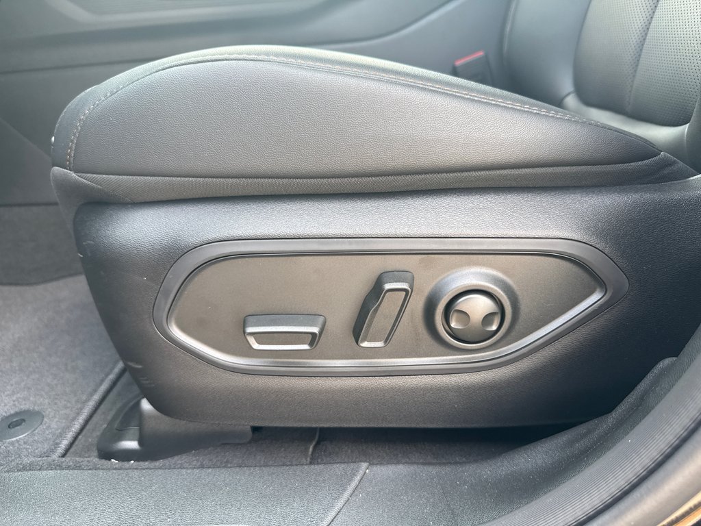 Jeep Cherokee LIMITED 2026 à Sussex, Nouveau-Brunswick - 11 - w1024h768px