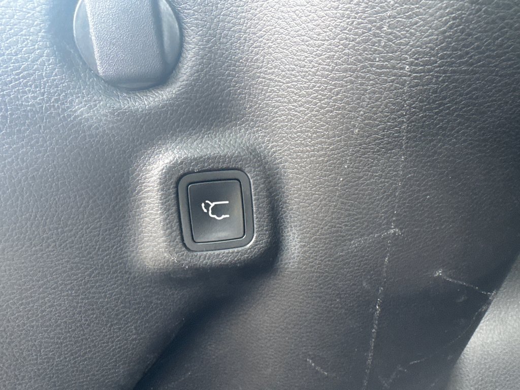 2018 Jeep Compass Limited in Sussex, New Brunswick - 31 - w1024h768px