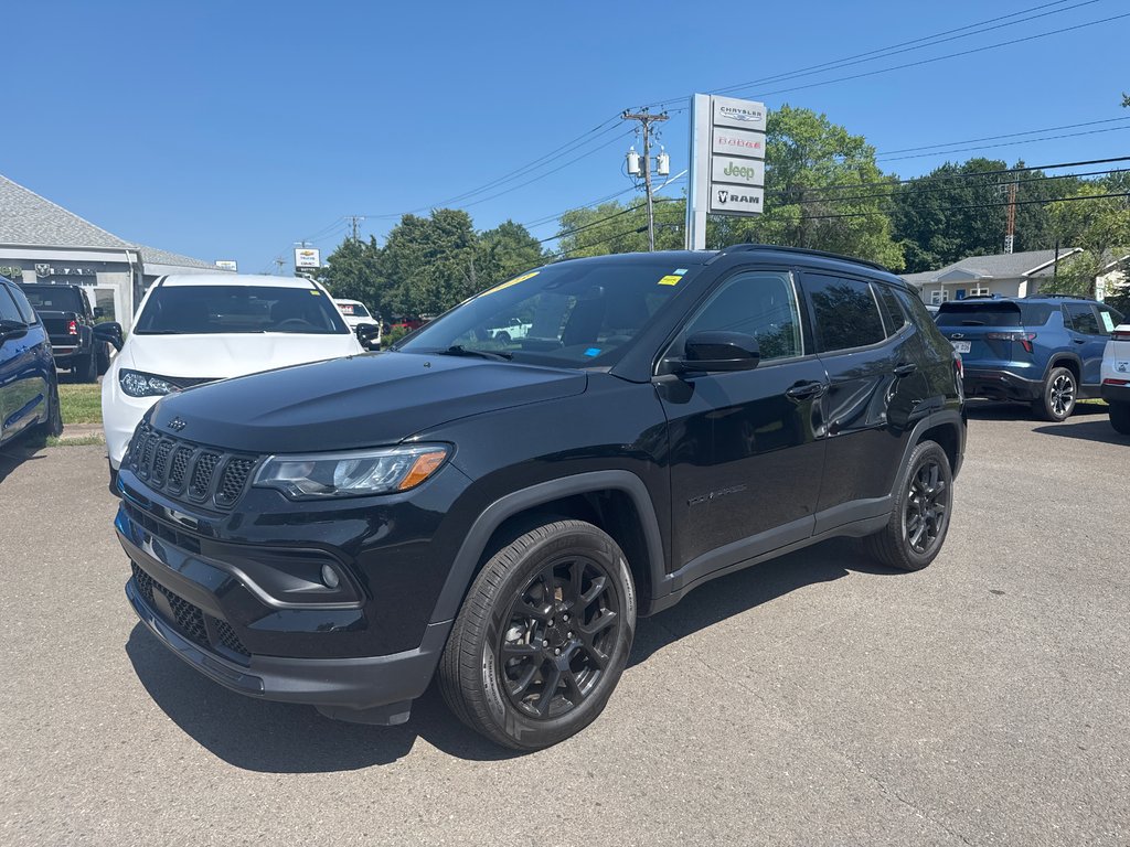2023 Jeep Compass Altitude in Sussex, New Brunswick - 1 - w1024h768px