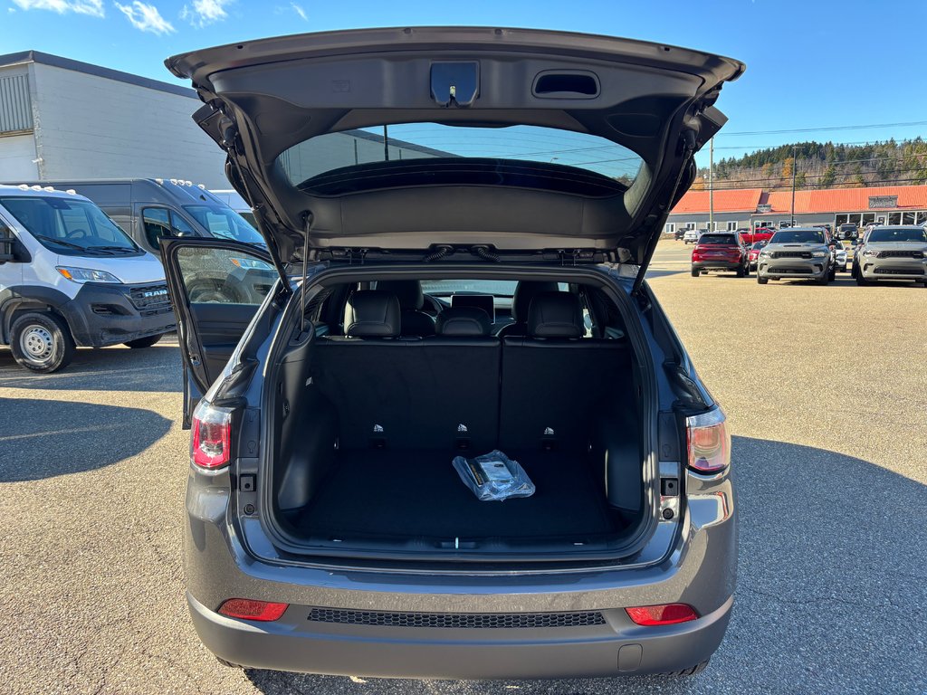 Jeep Compass ALTITUDE 2024 à Saint John, Nouveau-Brunswick - 9 - w1024h768px