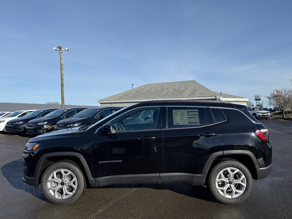 2025 Jeep Compass NORTH in Sussex, New Brunswick - 2 - w1024h768px