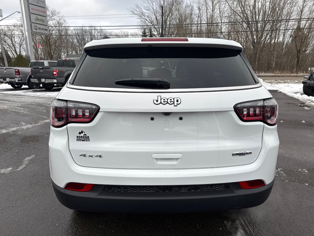 2025 Jeep Compass NORTH in Sussex, New Brunswick - 4 - w1024h768px