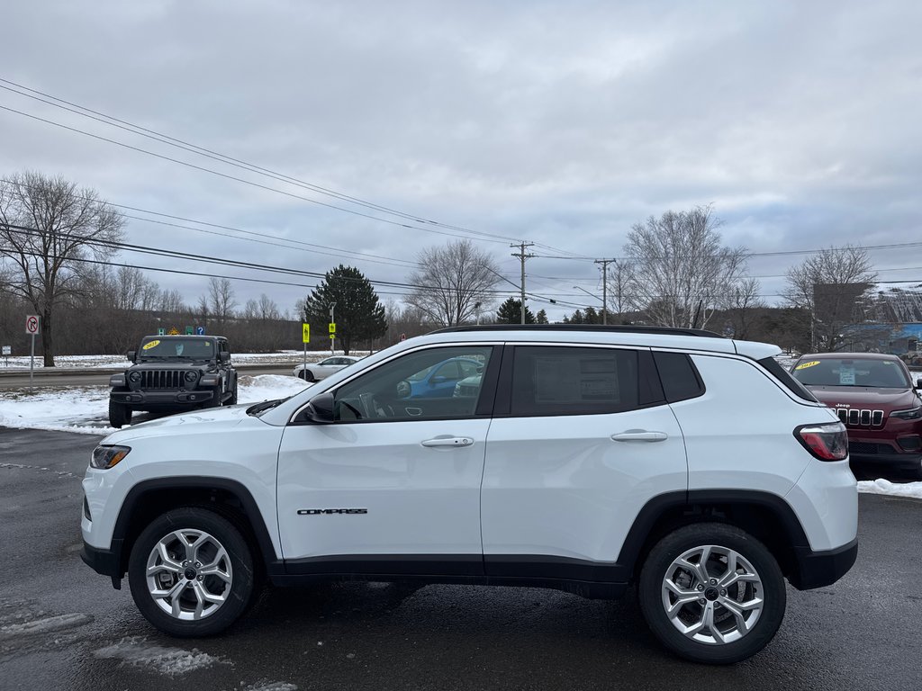 2025 Jeep Compass NORTH in Sussex, New Brunswick - 2 - w1024h768px