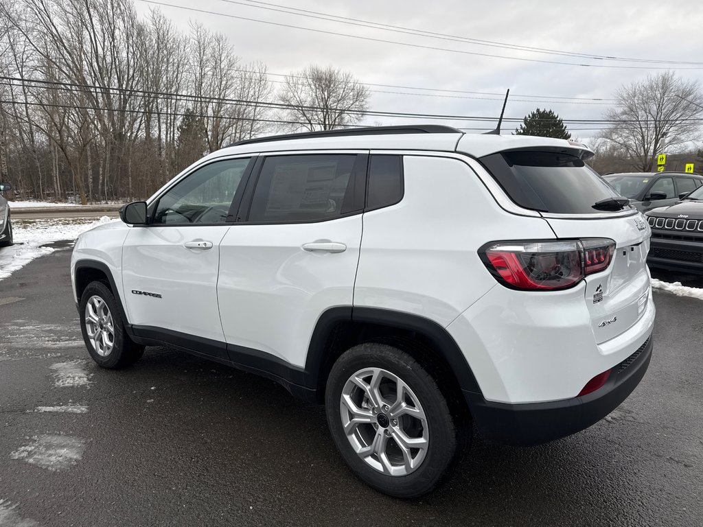 2025 Jeep Compass NORTH in Sussex, New Brunswick - 3 - w1024h768px