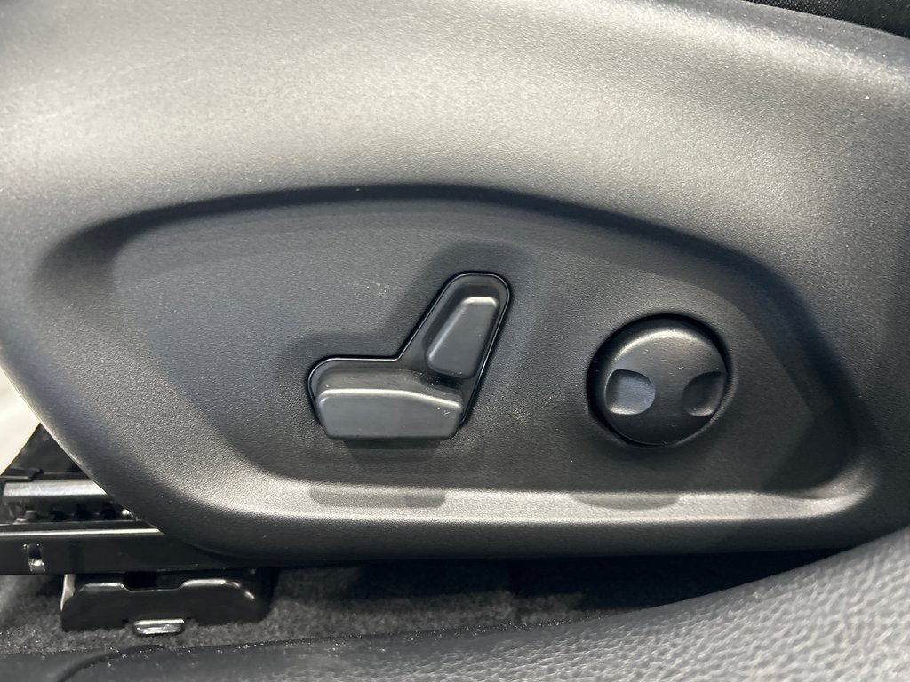 2025 Jeep Compass LIMITED in Saint John, New Brunswick - 13 - w1024h768px