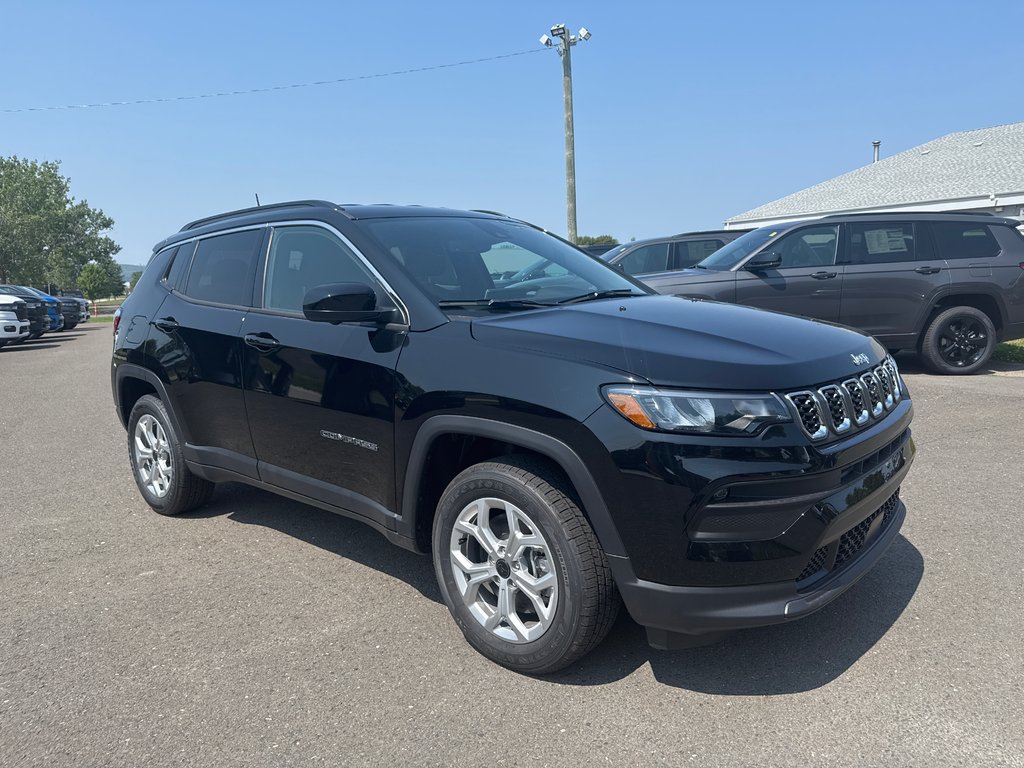 2025 Jeep Compass NORTH in Sussex, New Brunswick - 7 - w1024h768px